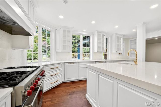 11 Fordyce Lane, Ladue, MO 63124