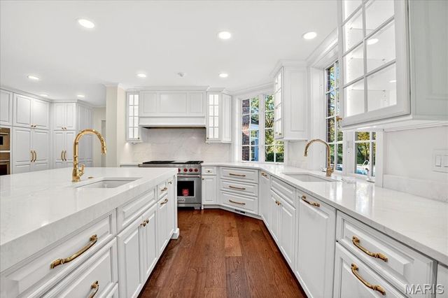 11 Fordyce Lane, Ladue, MO 63124