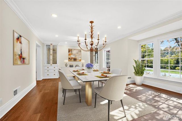 11 Fordyce Lane, Ladue, MO 63124