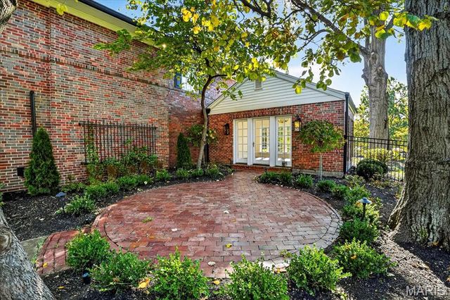 11 Fordyce Lane, Ladue, MO 63124