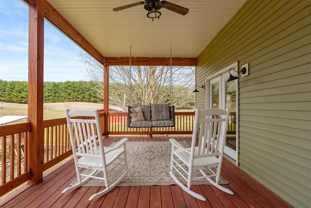 51534 County Road 673, Lawrence, MI 49064