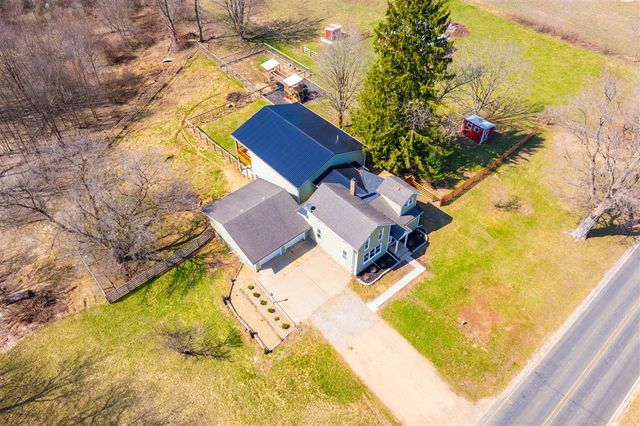 51534 County Road 673, Lawrence, MI 49064