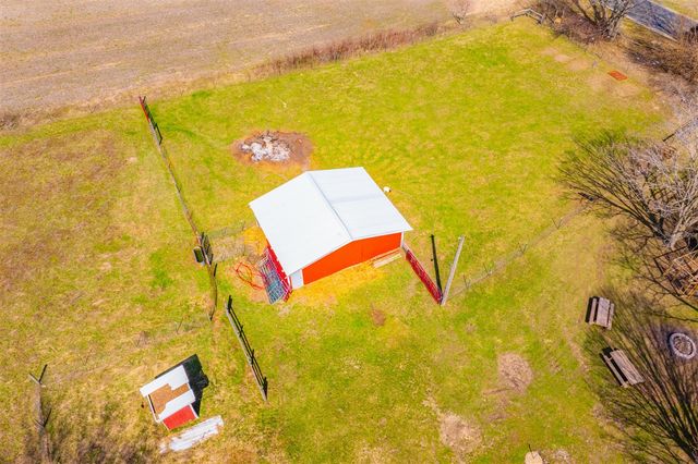 51534 County Road 673, Lawrence, MI 49064