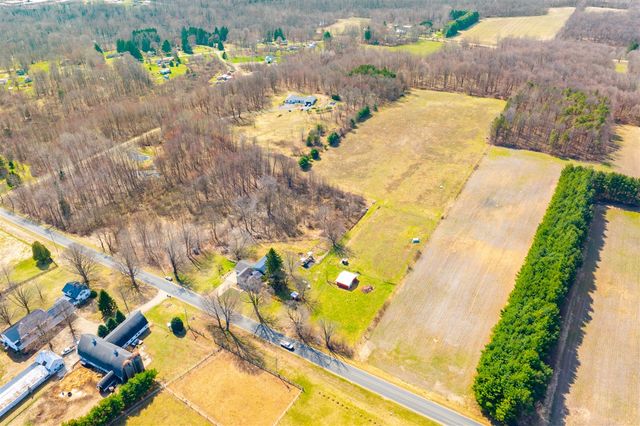 51534 County Road 673, Lawrence, MI 49064