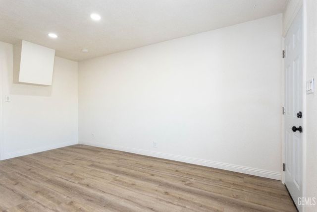 1331 Isabell Road, Bakersfield, CA 93306