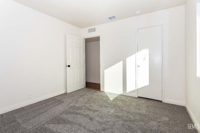 1331 Isabell Road, Bakersfield, CA 93306