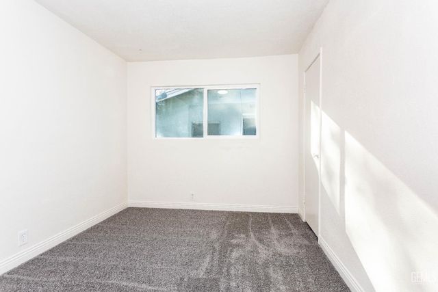 1331 Isabell Road, Bakersfield, CA 93306