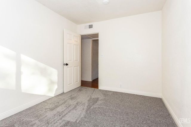 1331 Isabell Road, Bakersfield, CA 93306