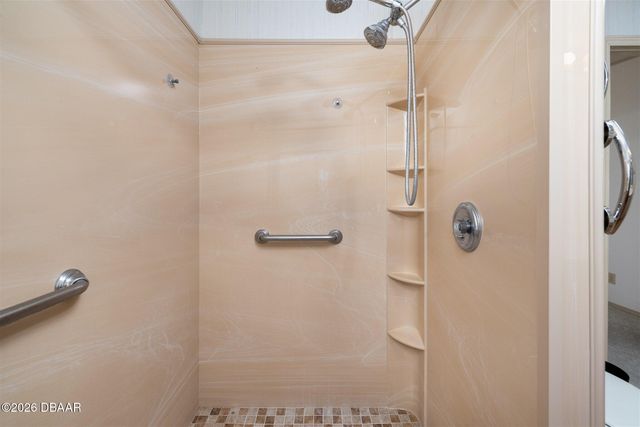 721 Navigators Way, Edgewater, FL 32141