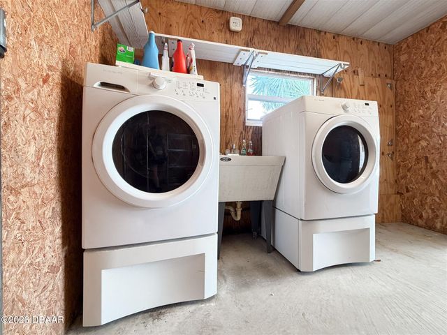 721 Navigators Way, Edgewater, FL 32141