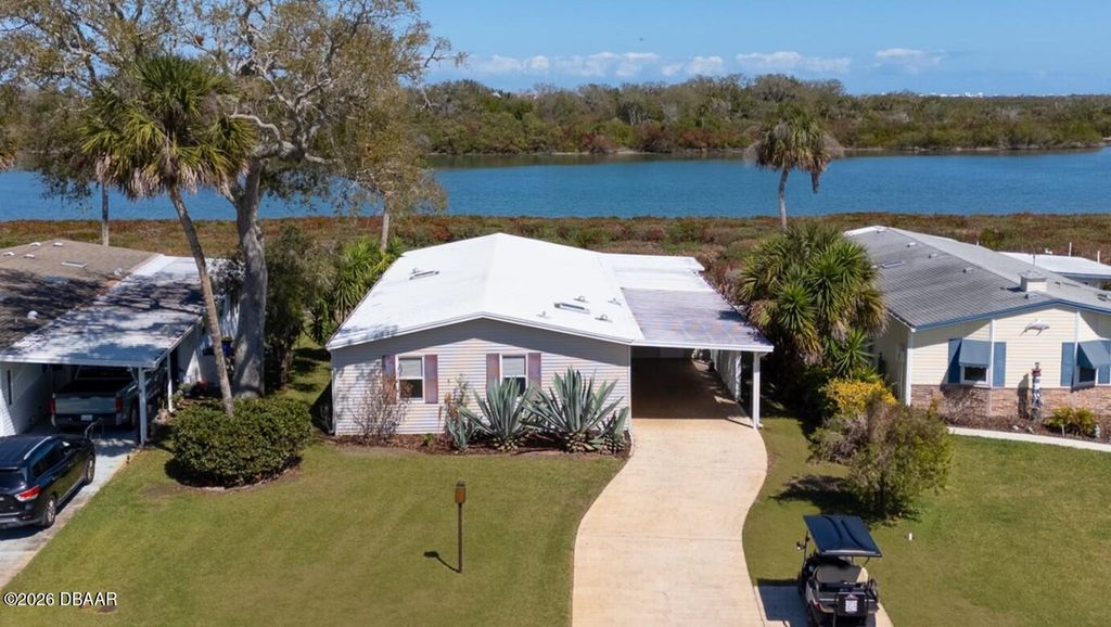 721 Navigators Way, Edgewater, FL 32141