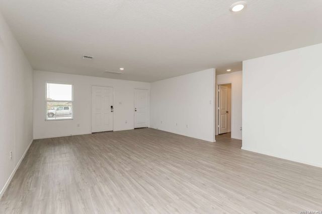 6634 Willow, Converse, TX 78109