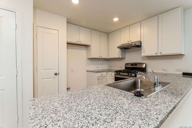 6634 Willow, Converse, TX 78109