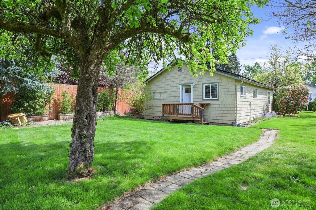 1626 Bigelow Avenue NE, Olympia, WA 98506