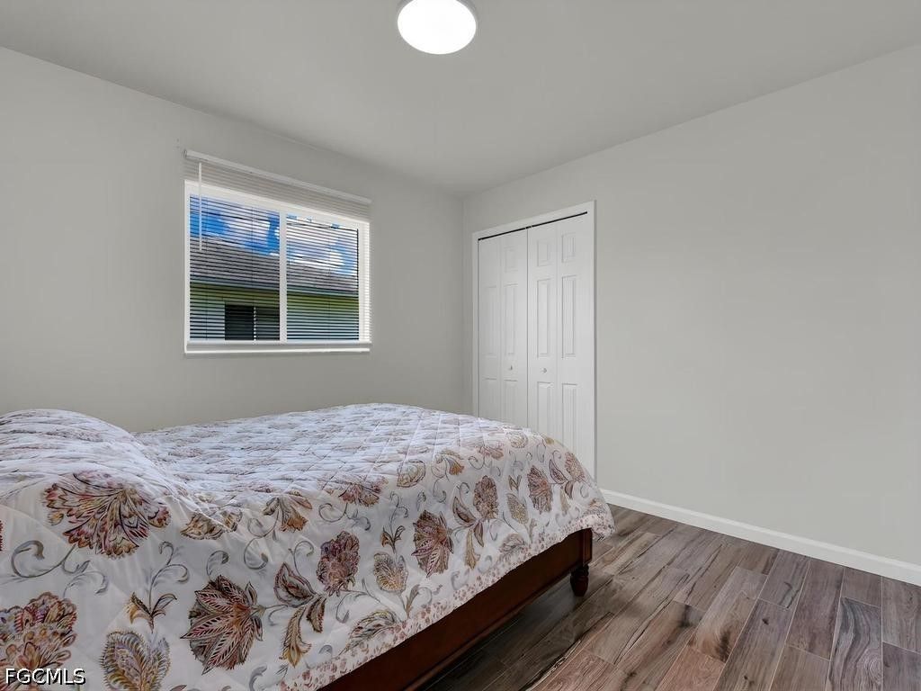 Image 15 of property listing at 206 SE 28th TER, Cape Coral, FL 33904