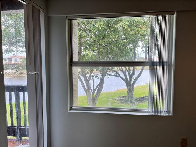 665 SW 113th Way 665, Pembroke Pines, FL 33025