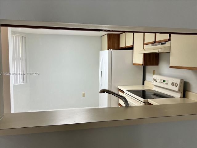 665 SW 113th Way 665, Pembroke Pines, FL 33025