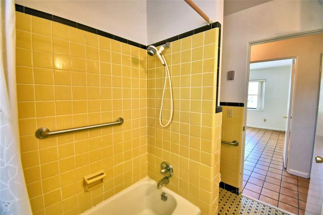 906 AVENUE M SE, Winter Haven, FL 33880