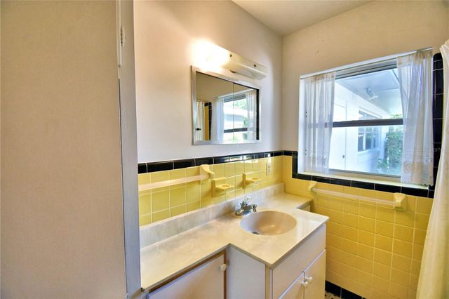 906 AVENUE M SE, Winter Haven, FL 33880