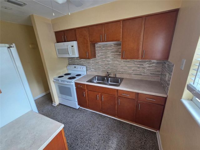 4217 E 97TH AVENUE, Tampa, FL 33617