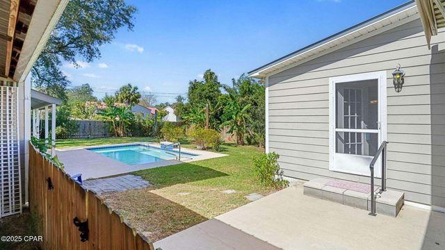 215 N MacArthur Avenue, Panama City, FL 32401