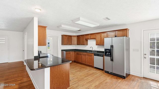 215 N MacArthur Avenue, Panama City, FL 32401