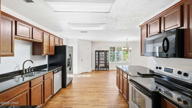 215 N MacArthur Avenue, Panama City, FL 32401