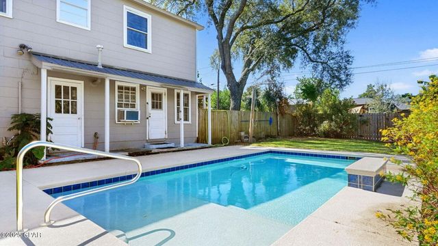 215 N MacArthur Avenue, Panama City, FL 32401