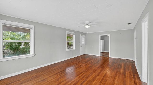 215 N MacArthur Avenue, Panama City, FL 32401