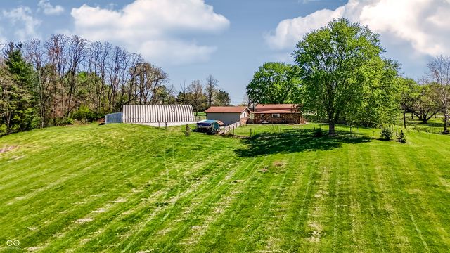 5421 S 100 E, Anderson, IN 46013