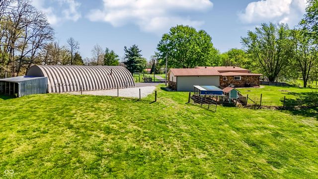 5421 S 100 E, Anderson, IN 46013