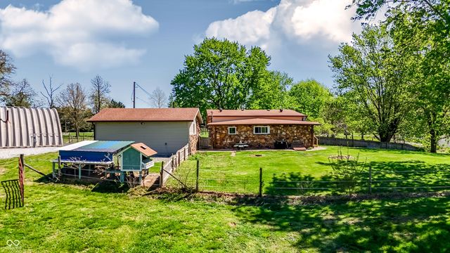 5421 S 100 E, Anderson, IN 46013