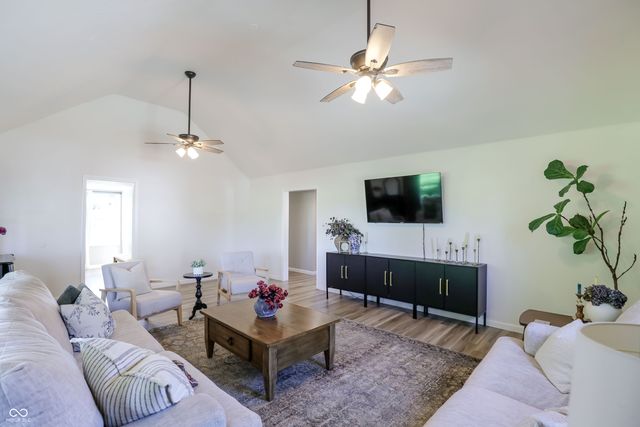 5421 S 100 E, Anderson, IN 46013