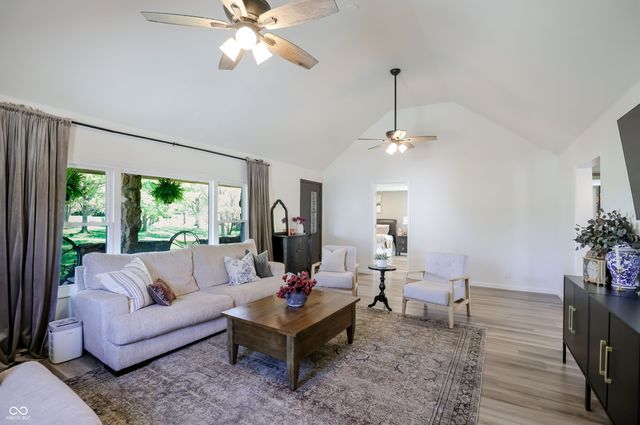 5421 S 100 E, Anderson, IN 46013
