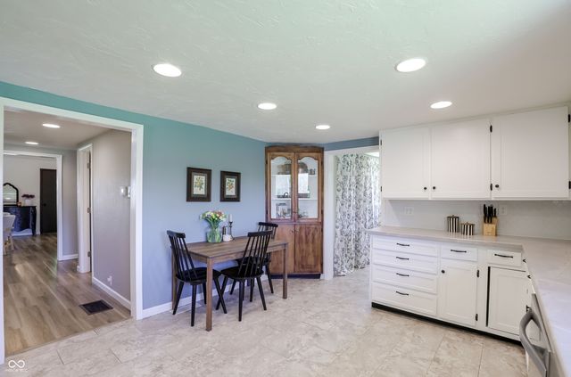 5421 S 100 E, Anderson, IN 46013