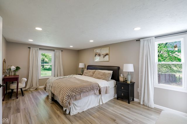 5421 S 100 E, Anderson, IN 46013
