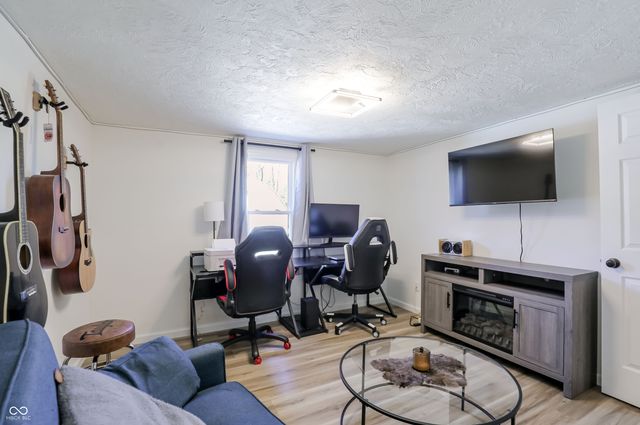 5421 S 100 E, Anderson, IN 46013