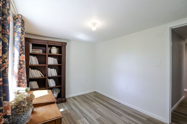 5421 S 100 E, Anderson, IN 46013