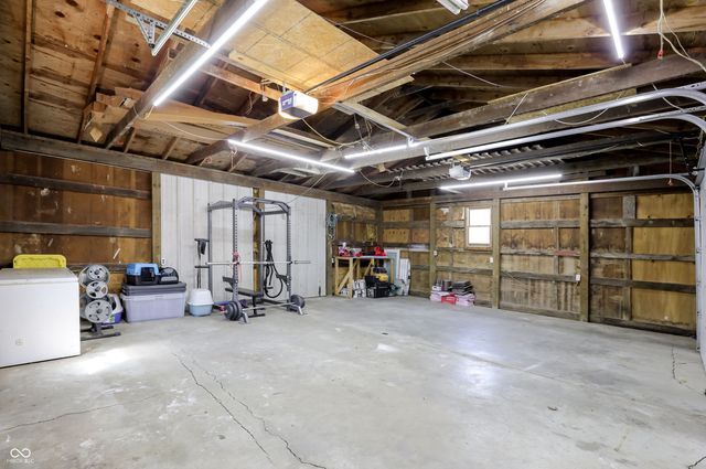 5421 S 100 E, Anderson, IN 46013