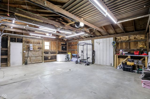 5421 S 100 E, Anderson, IN 46013