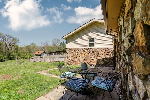 5421 S 100 E, Anderson, IN 46013