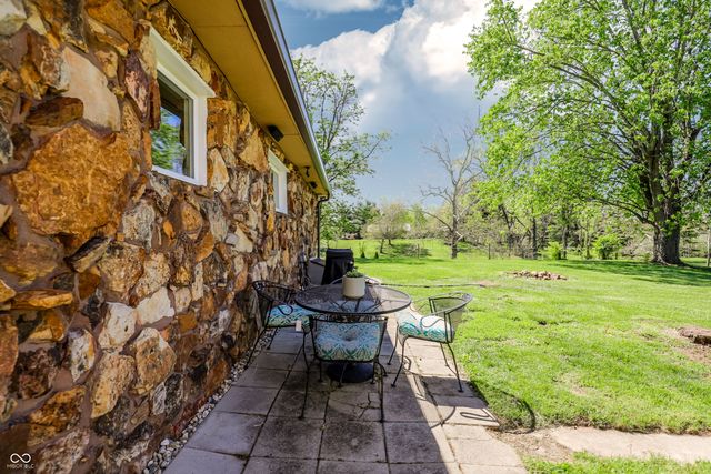 5421 S 100 E, Anderson, IN 46013