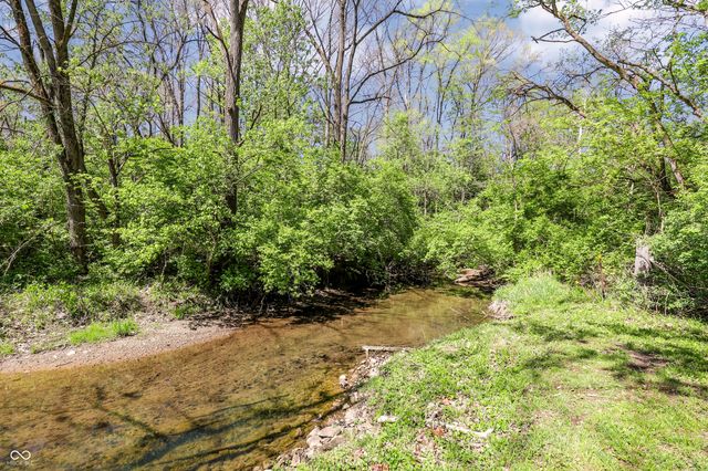 5421 S 100 E, Anderson, IN 46013