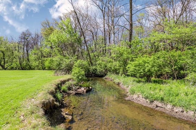 5421 S 100 E, Anderson, IN 46013