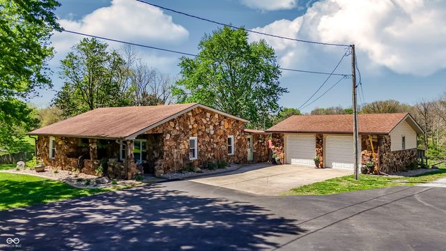 5421 S 100 E, Anderson, IN 46013
