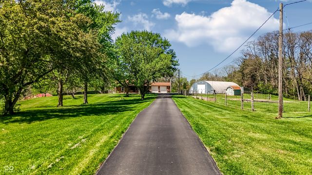 5421 S 100 E, Anderson, IN 46013