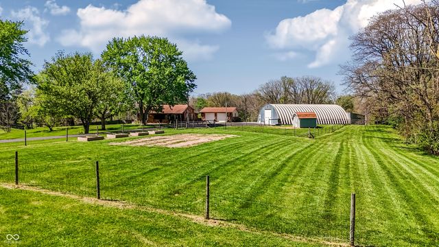 5421 S 100 E, Anderson, IN 46013