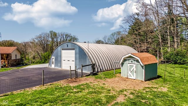 5421 S 100 E, Anderson, IN 46013