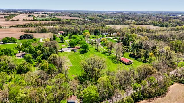 5421 S 100 E, Anderson, IN 46013