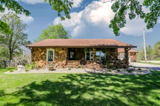 5421 S 100 E, Anderson, IN 46013